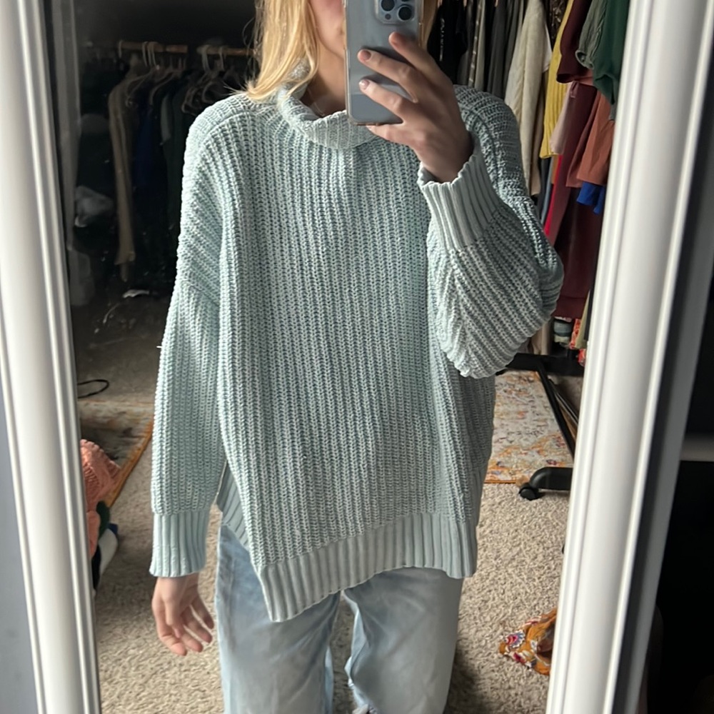 Aerie turtleneck sweater